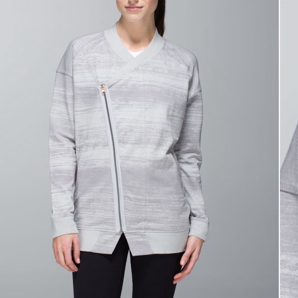 Lululemon Mula Bundle Wrap
